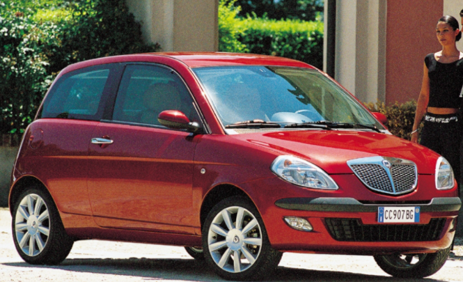 Lancia Ypsilon