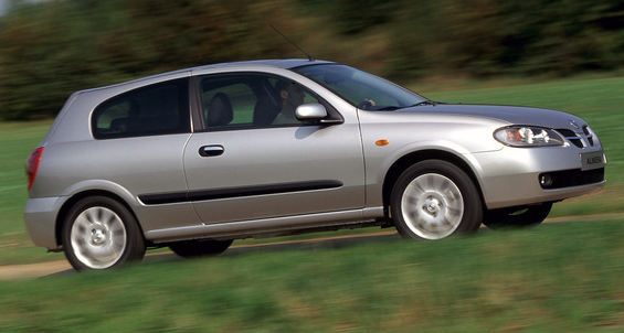 Nissan Almera